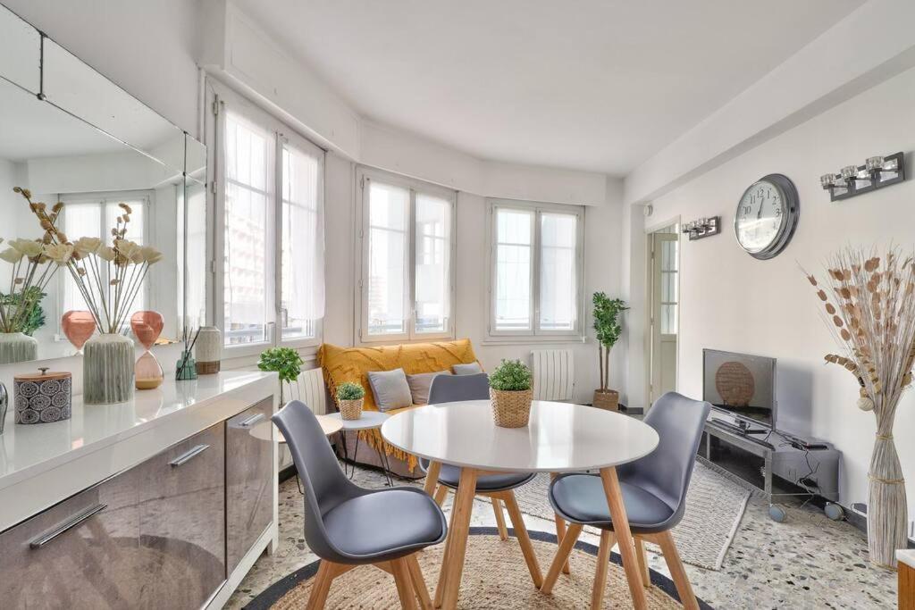 L29 Lenval Beach At 1Min Walk To Sea Front Ac Balcony 니스 외부 사진